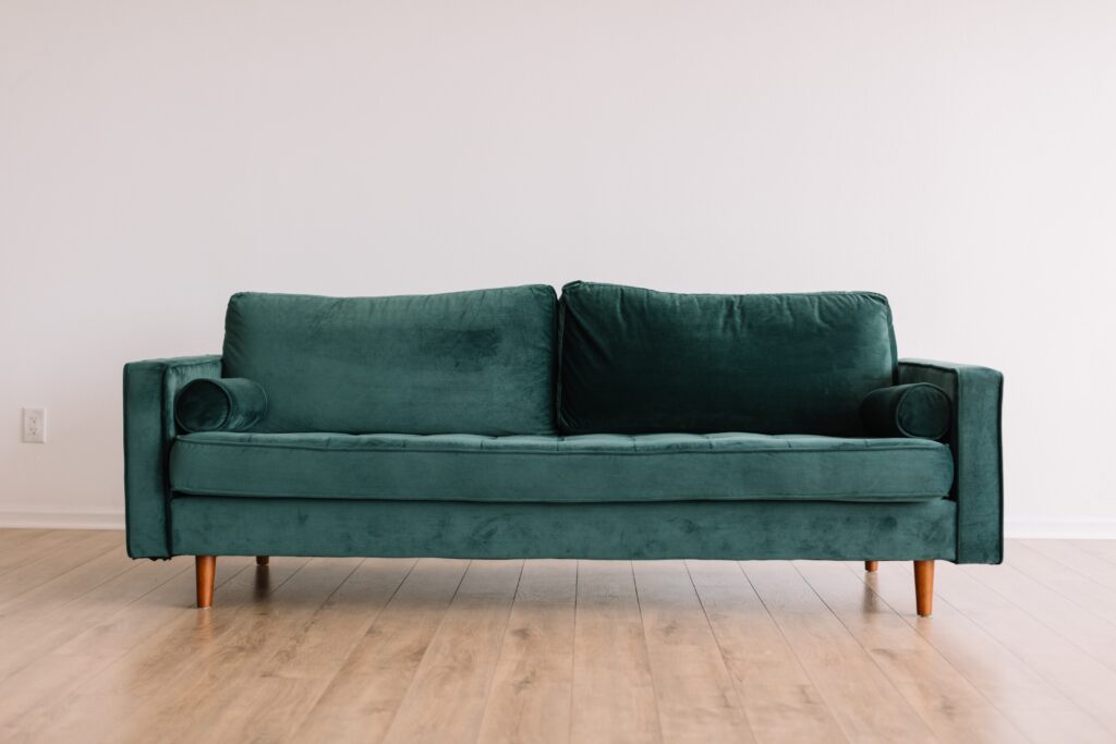 Kursi Sofa Salah Satu Produk Bisnis Furniture, Sumber: Unsplash.com/@phillipgold