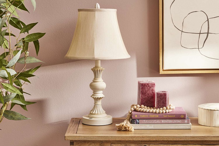 Contoh desain lampu meja, Sumber: thespruce.com